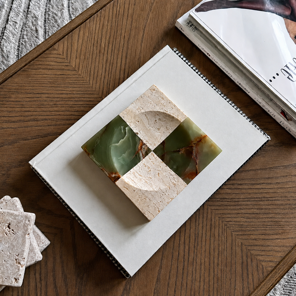 ONYRA Tray